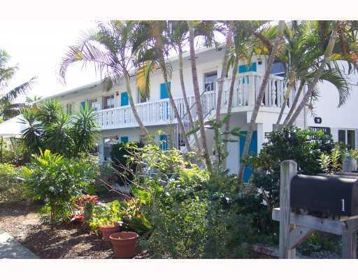 18 S Ocean Breeze St #8