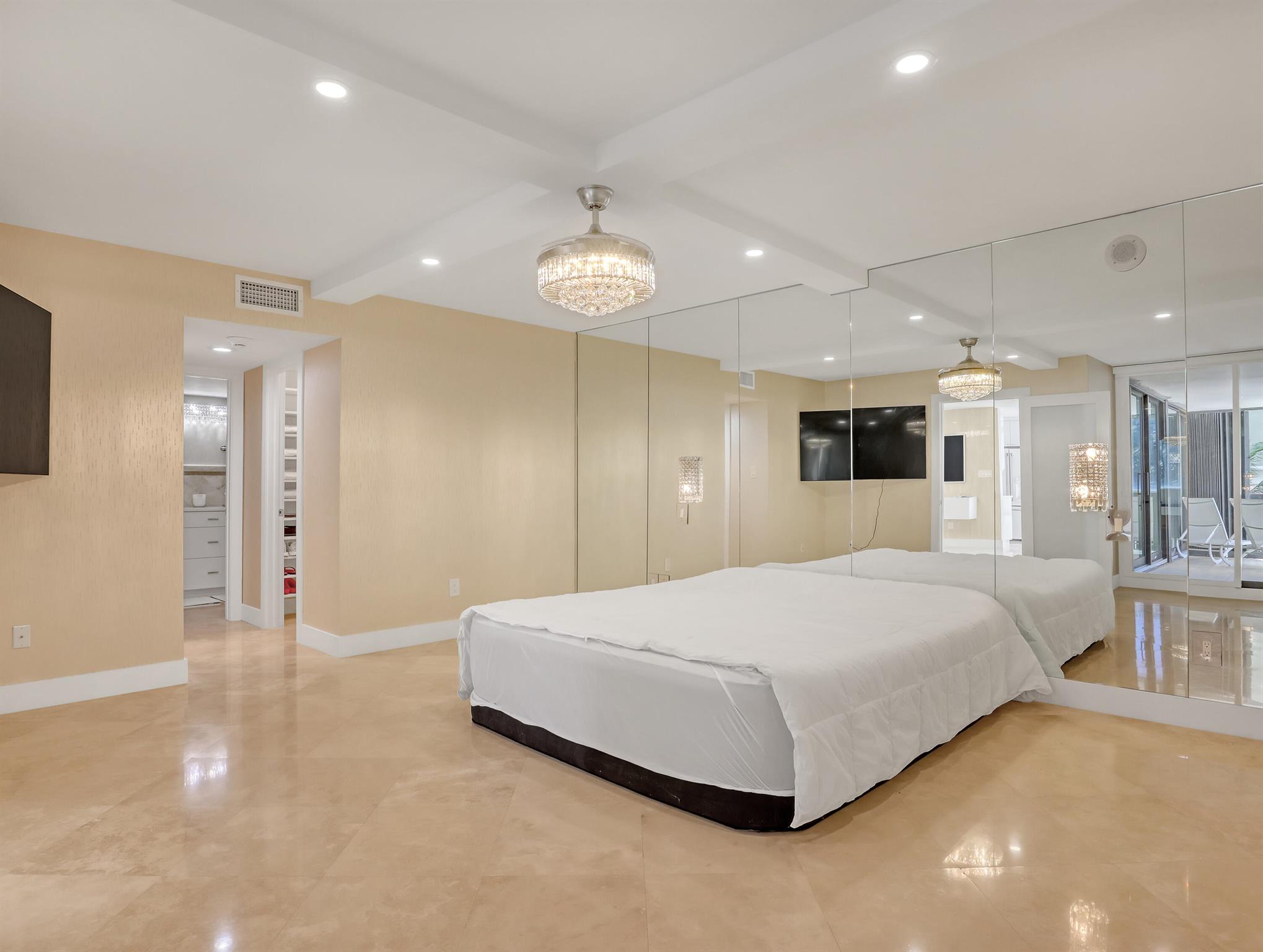 5380 N Ocean Dr #3b Riviera Beach, FL 33404