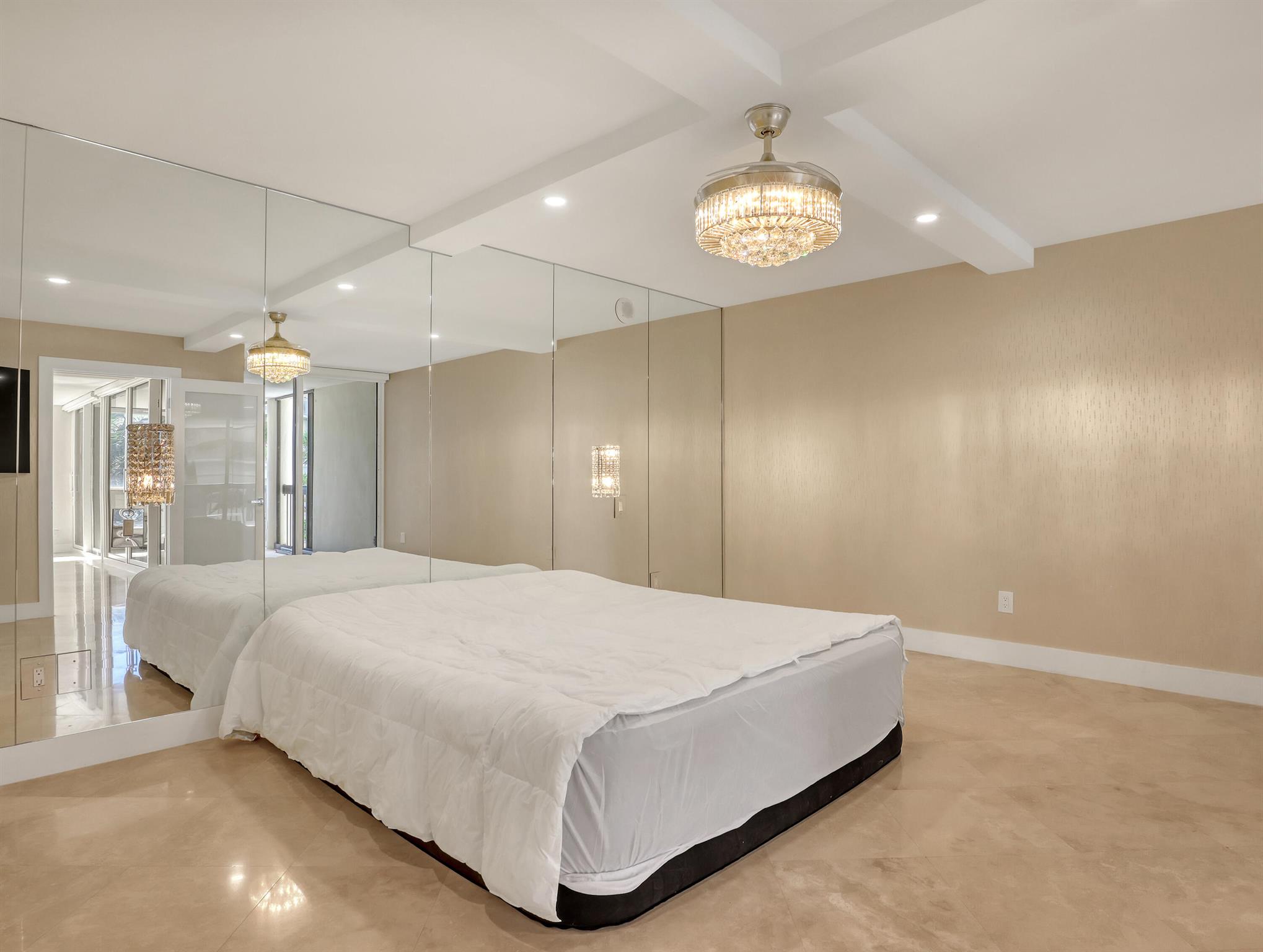 5380 N Ocean Dr #3b Riviera Beach, FL 33404