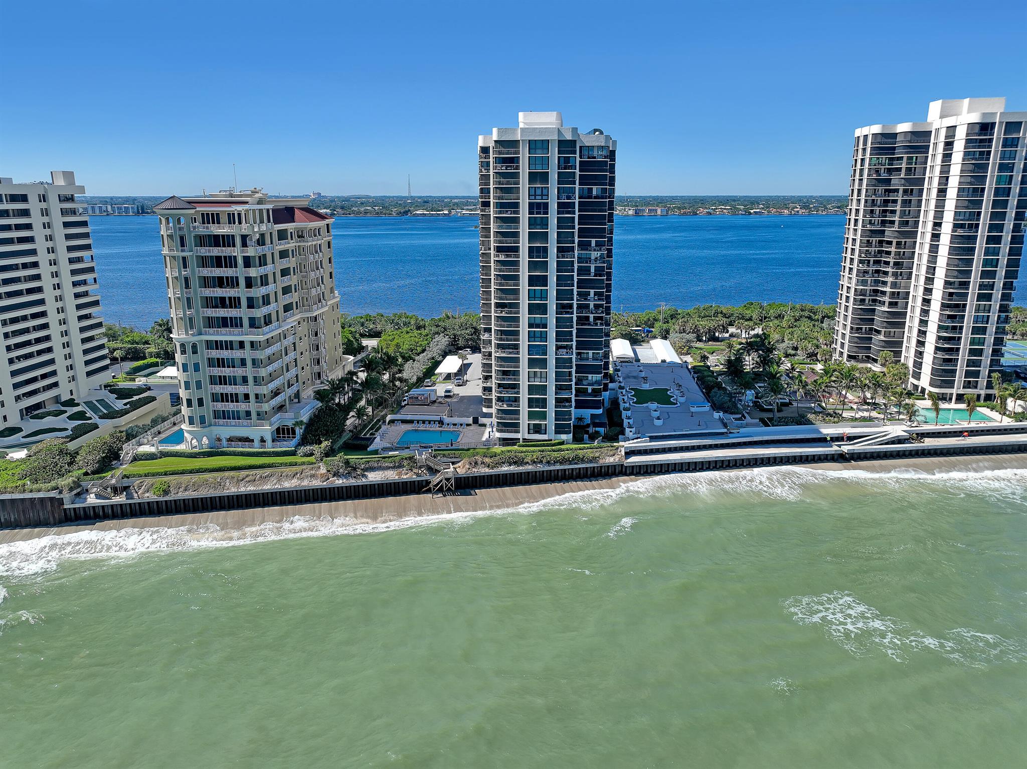 5380 N Ocean Dr #3b Riviera Beach, FL 33404