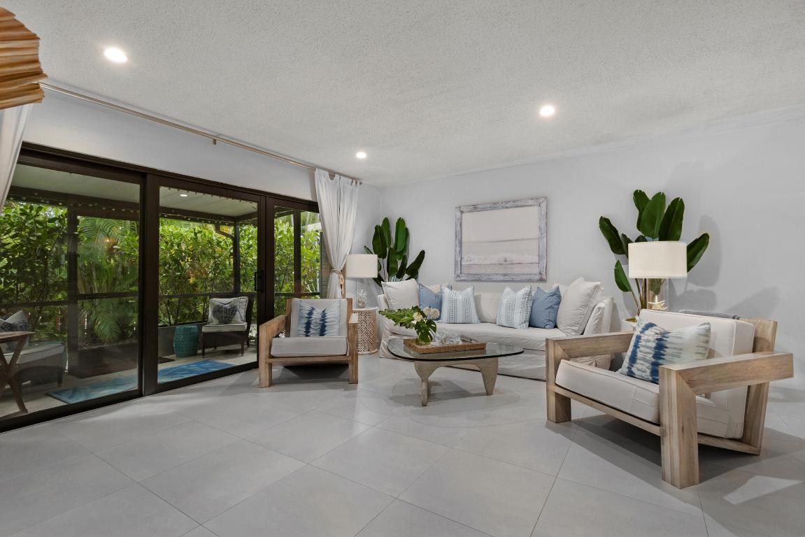 2136 NE 44th #4 Lighthouse Point, FL 33064