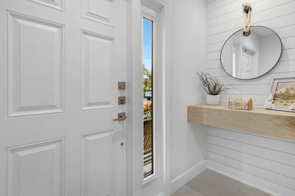 2136 NE 44th #4 Lighthouse Point, FL 33064