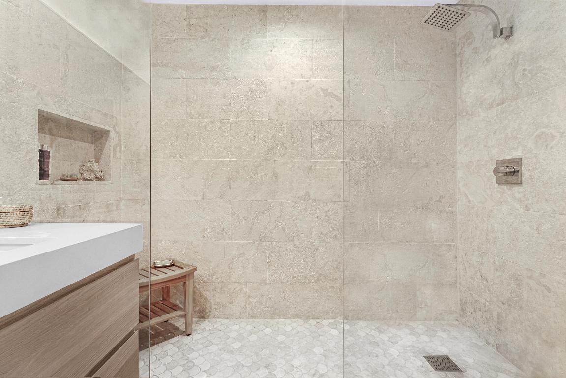 2136 NE 44th #4 Lighthouse Point, FL 33064