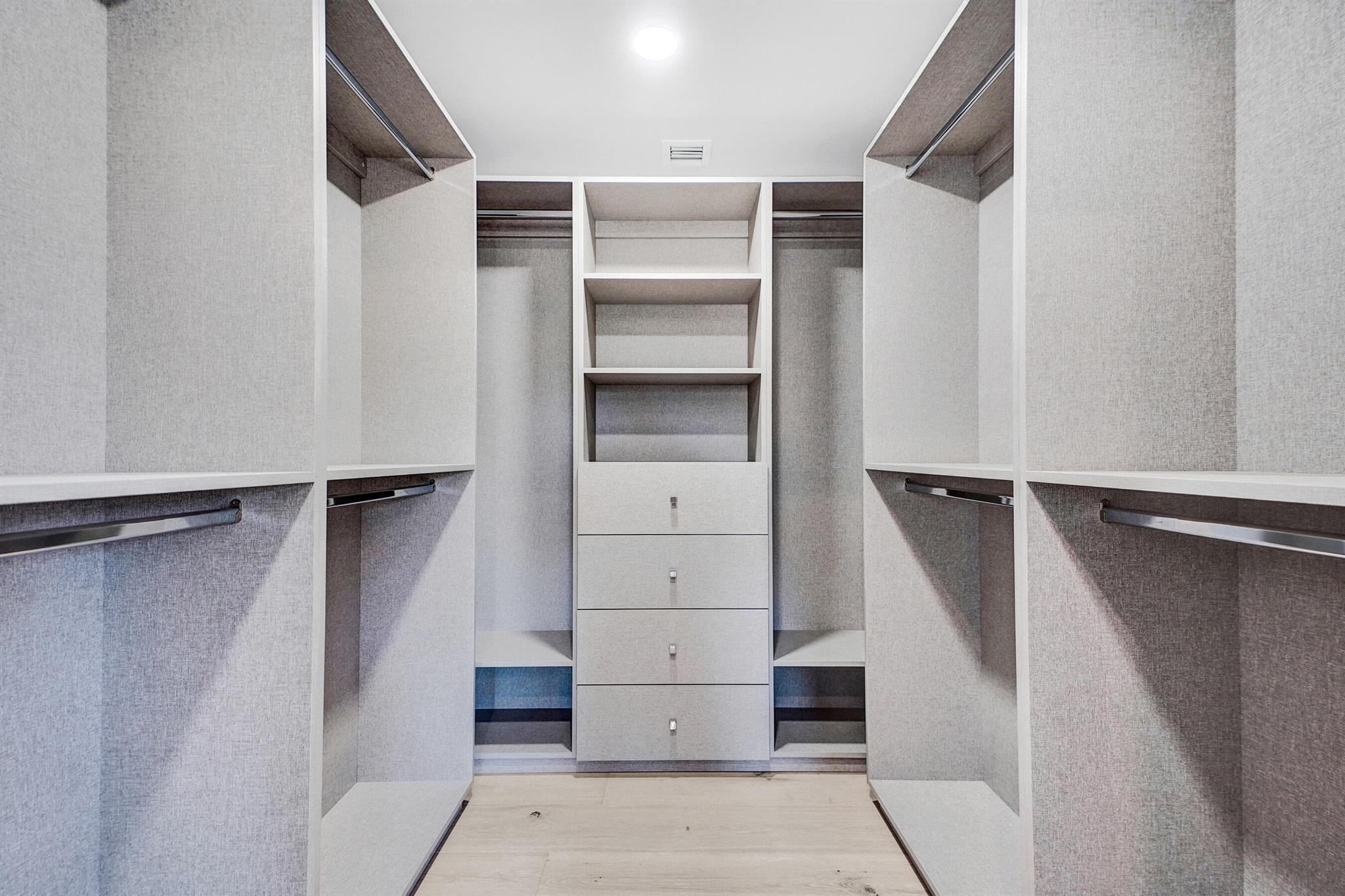 5832 Alton Rd Miami Beach, FL 33140