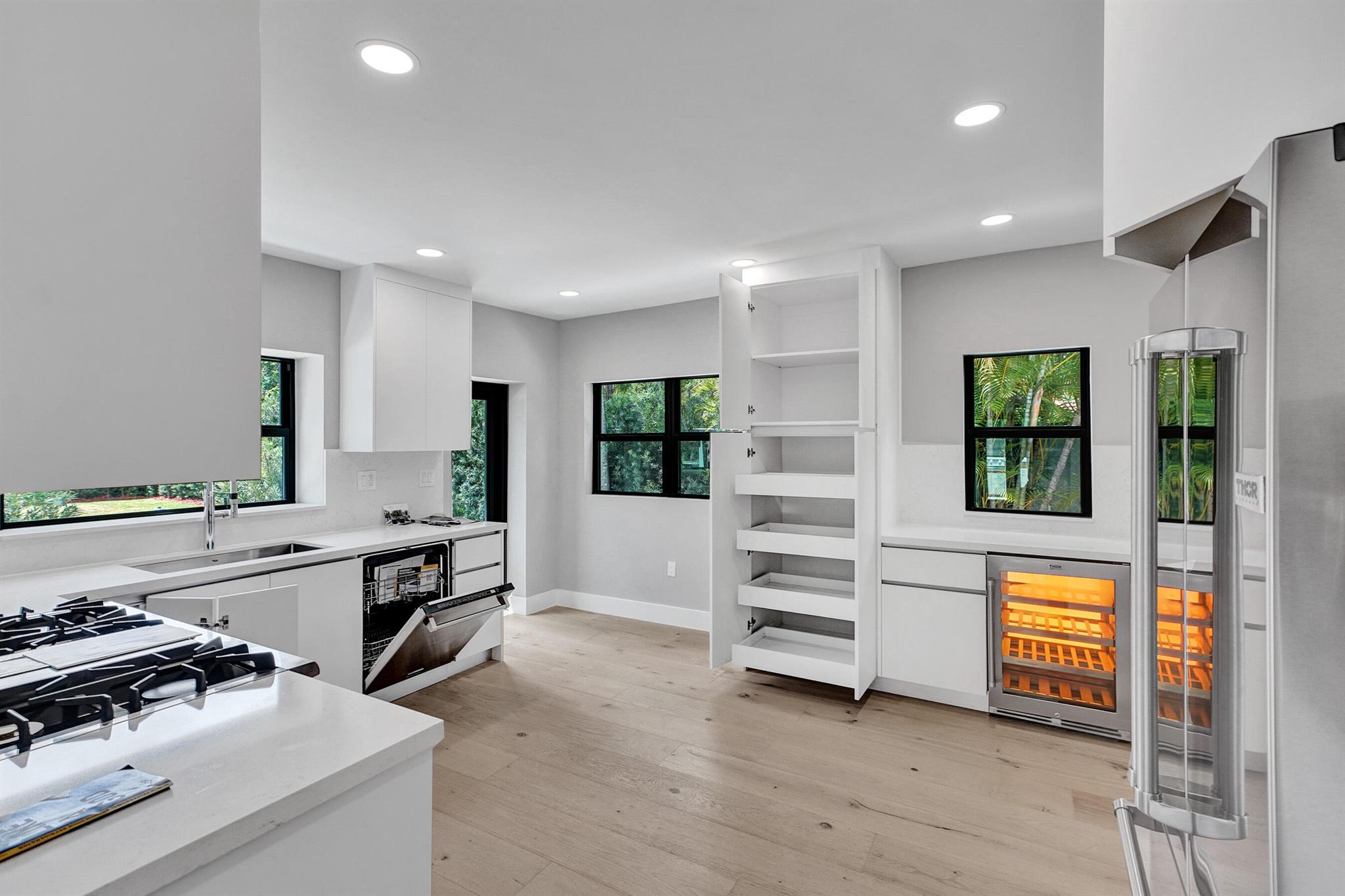 5832 Alton Rd Miami Beach, FL 33140