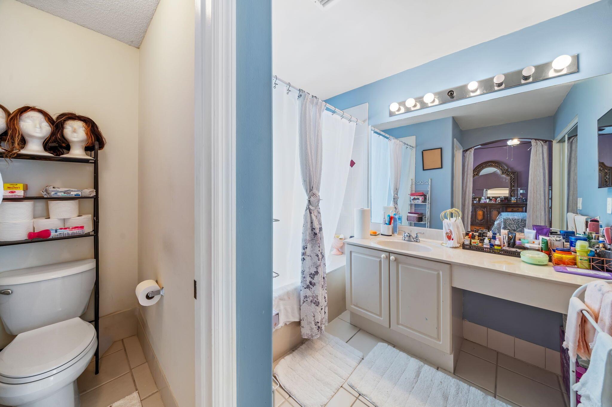 6892 Perdido Bay Ter Lake Worth, FL 33463