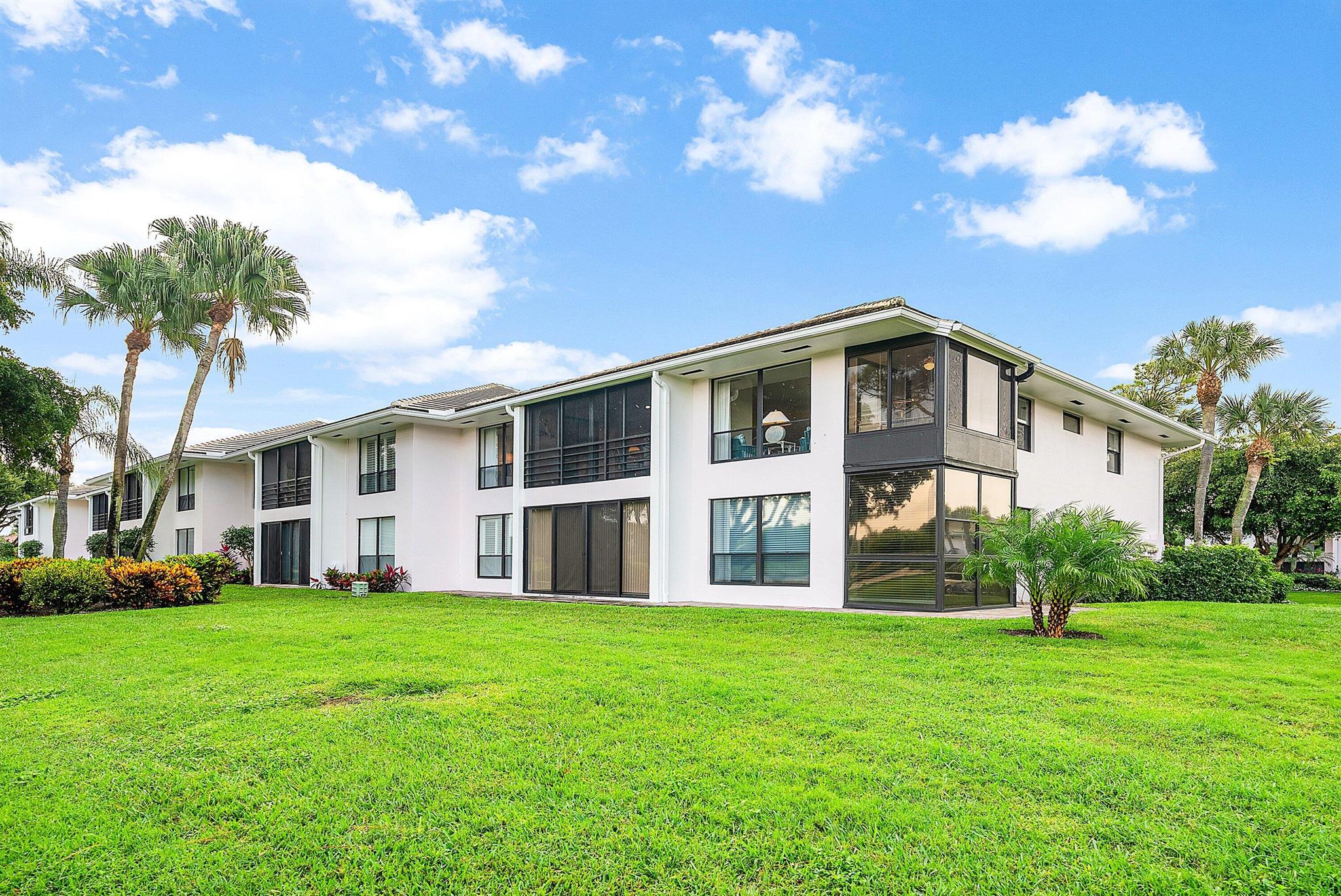 3858 Quail Rdg Dr #Blue Heron Boynton Beach, FL 33436