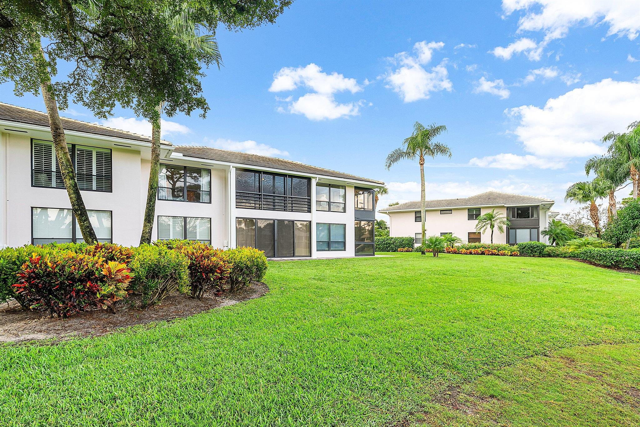 3858 Quail Rdg Dr #Blue Heron Boynton Beach, FL 33436