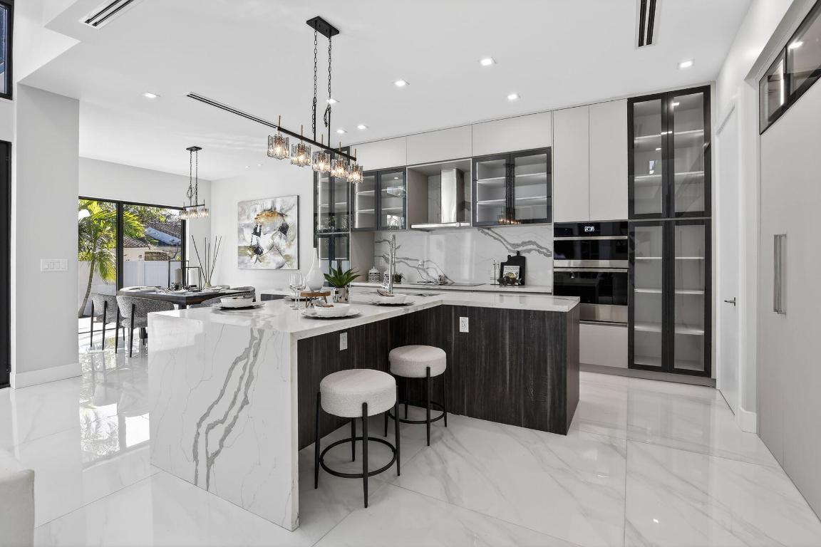 750 NE 16th Fort Lauderdale, FL 33304