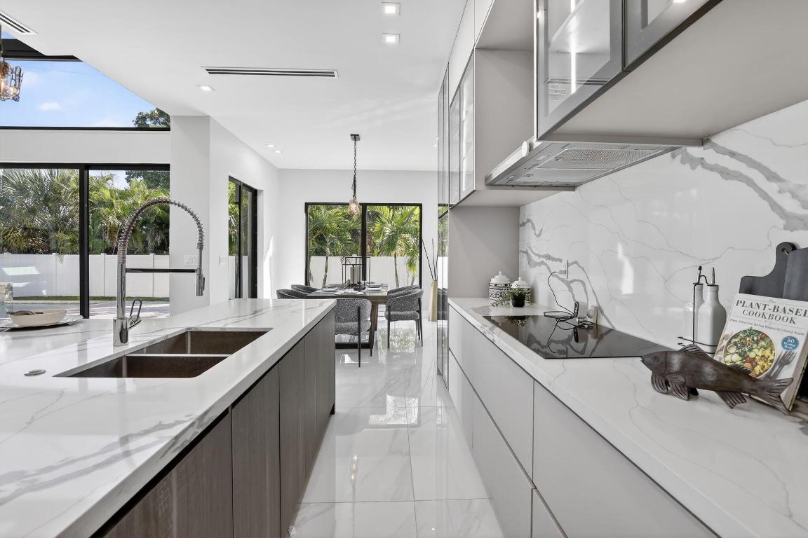 750 NE 16th Fort Lauderdale, FL 33304