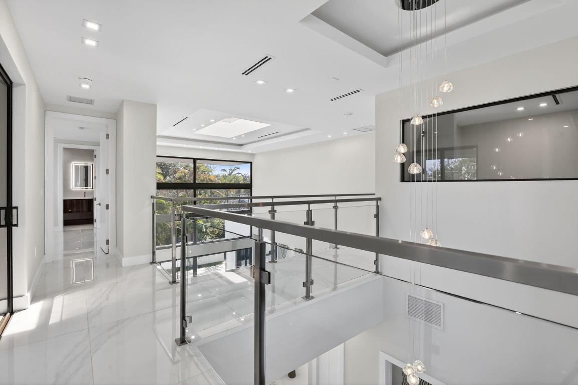 750 NE 16th Fort Lauderdale, FL 33304