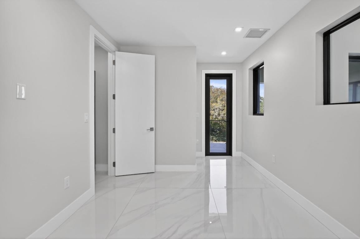 750 NE 16th Fort Lauderdale, FL 33304