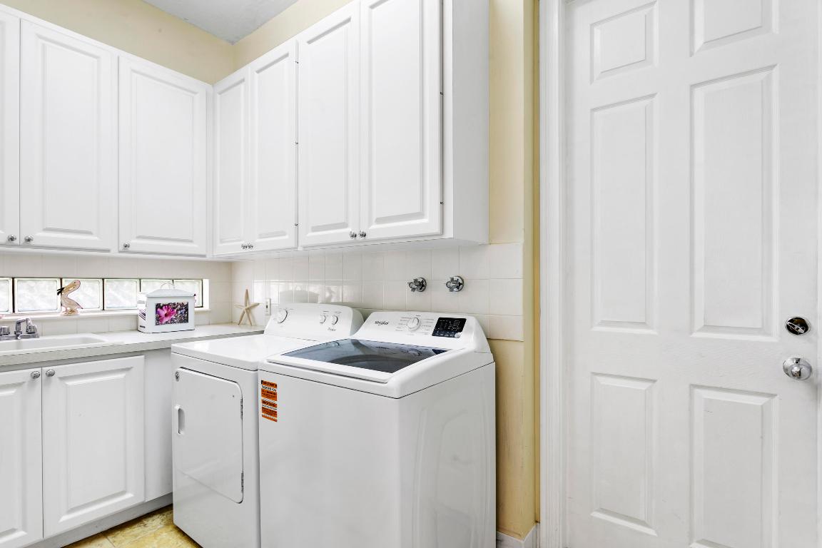 418 San Remo Jupiter, FL 33458