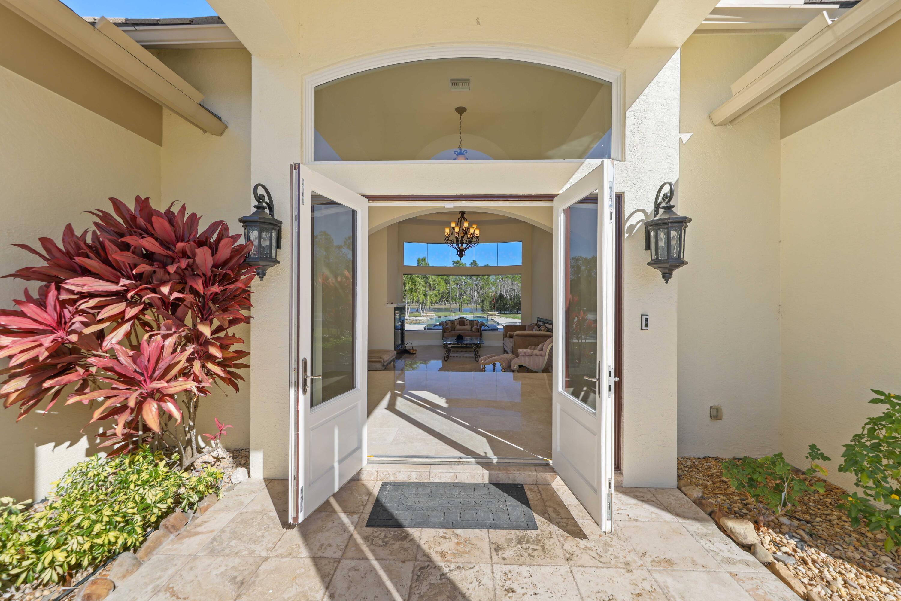 11581 Manatee Lake Worth, FL 33449