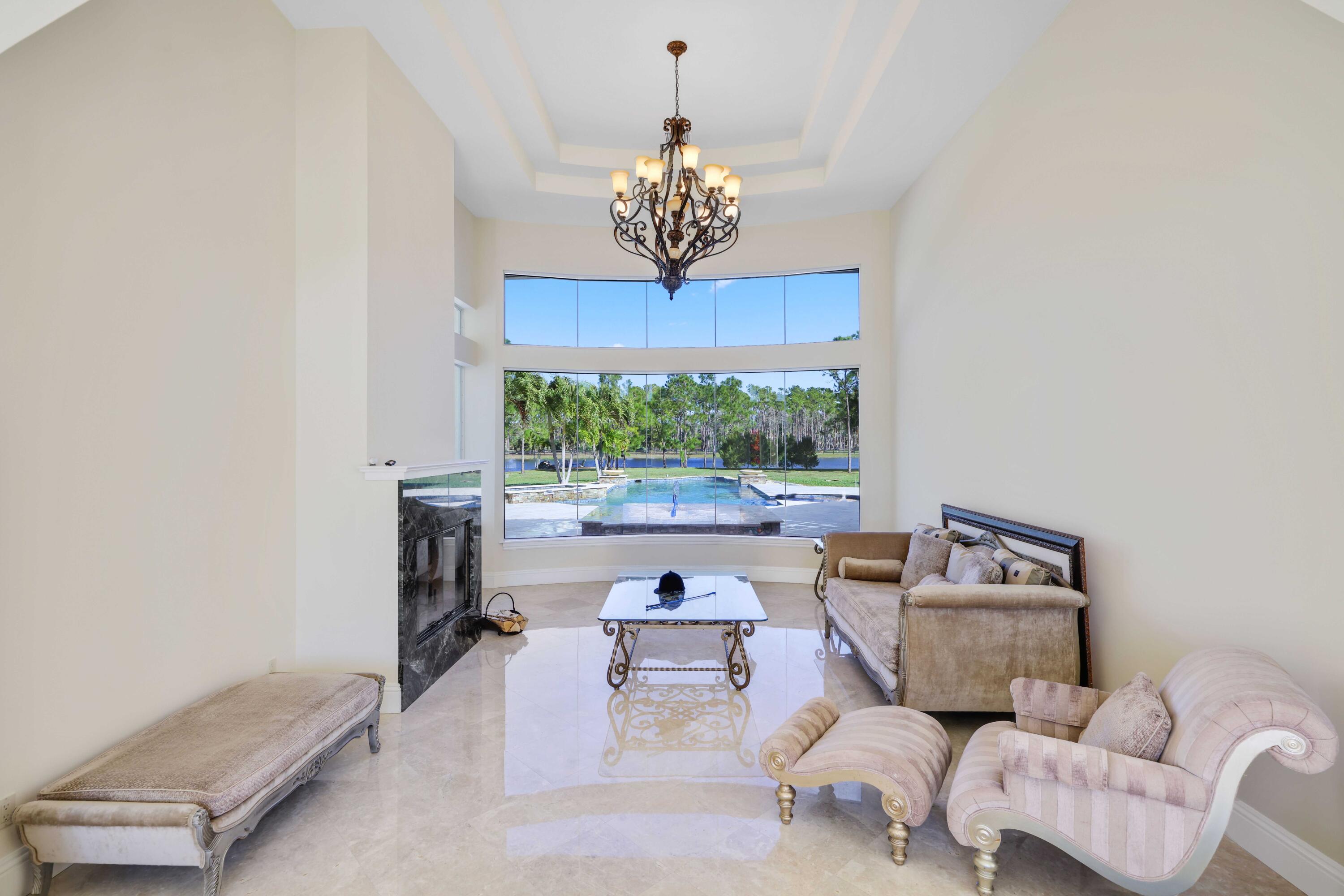 11581 Manatee Lake Worth, FL 33449