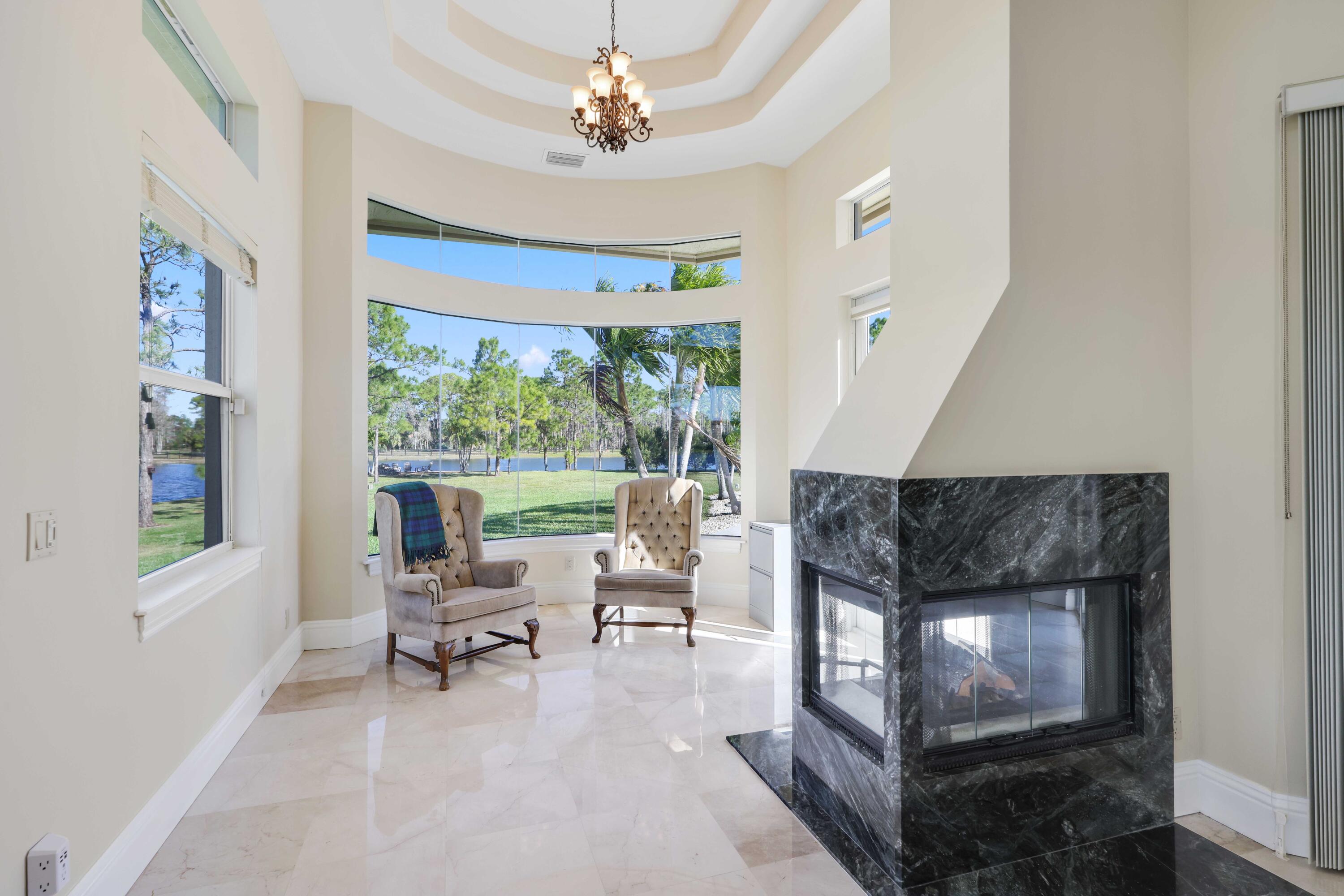 11581 Manatee Lake Worth, FL 33449