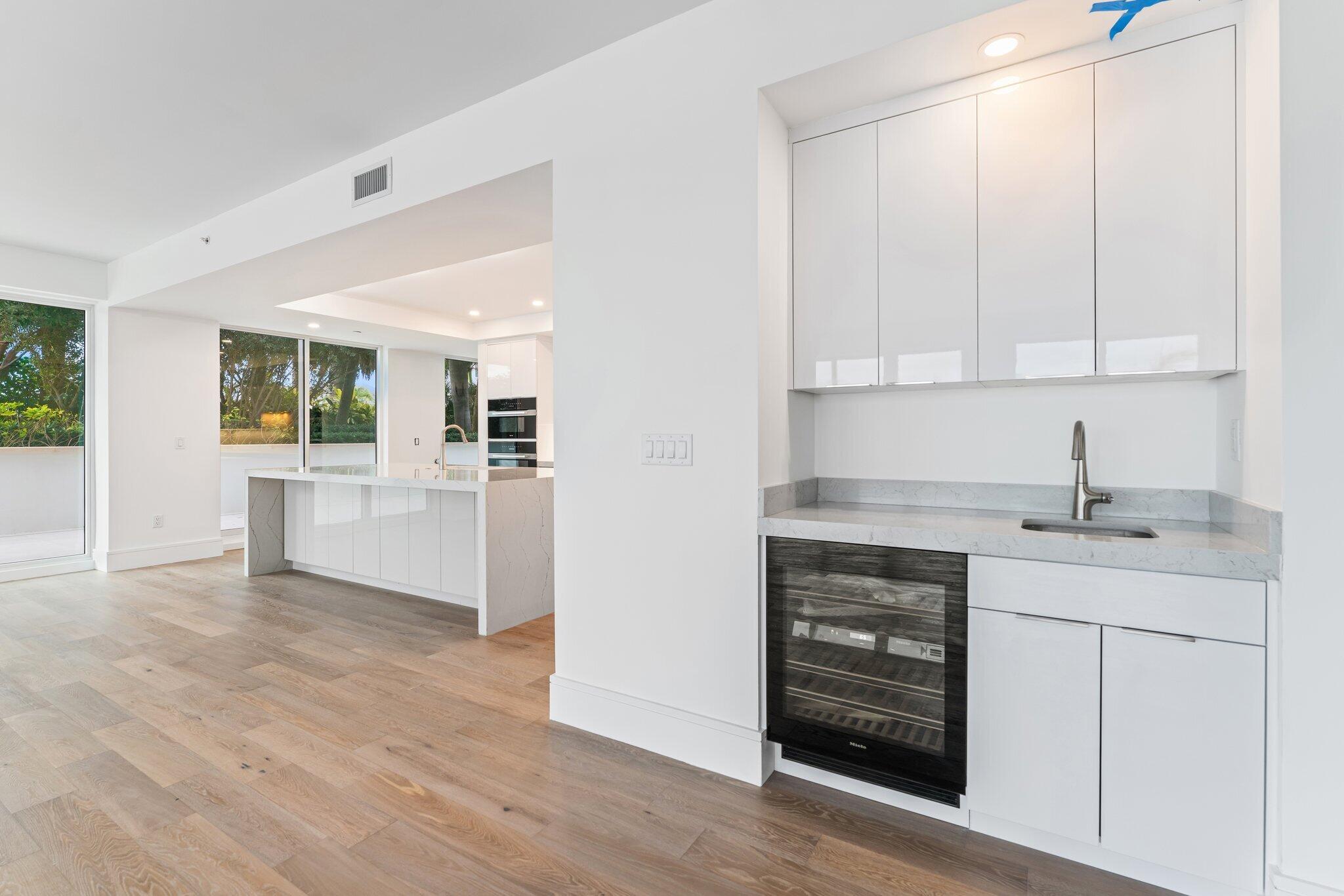 1 S Coastal #201 Jupiter, FL 33477