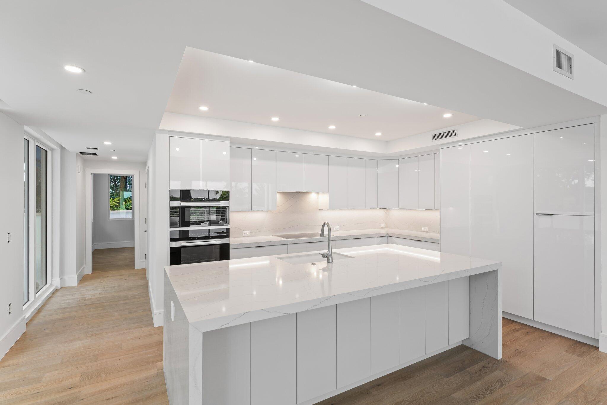 1 S Coastal #201 Jupiter, FL 33477