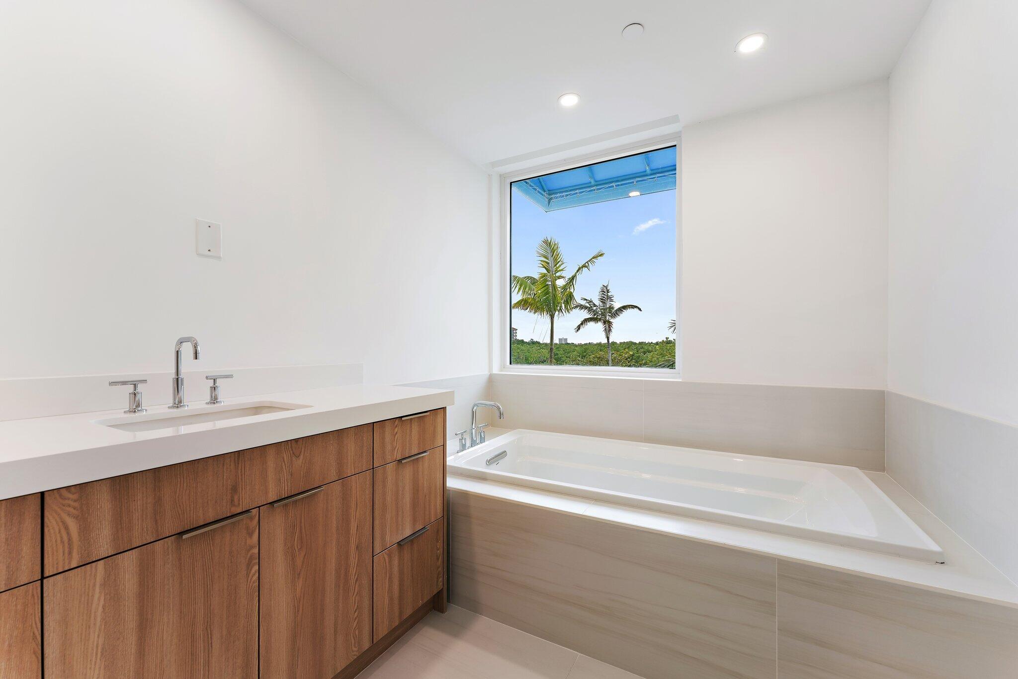 1 S Coastal #201 Jupiter, FL 33477