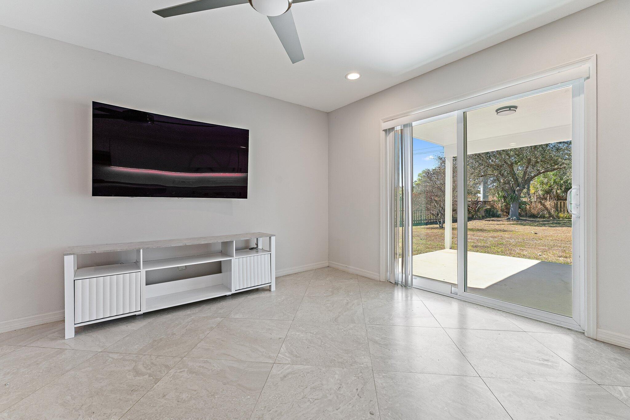 5883 Set N Sun Jupiter, FL 33458