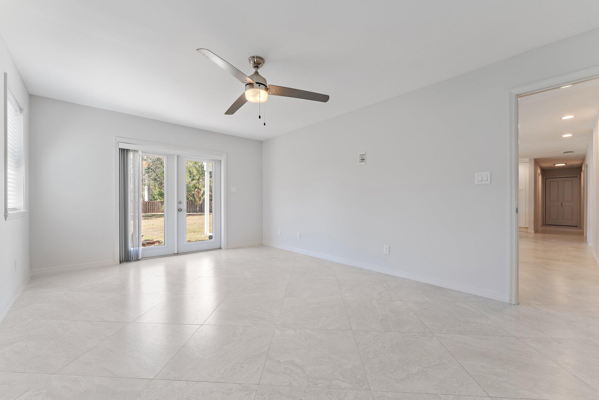 5883 Set N Sun Jupiter, FL 33458