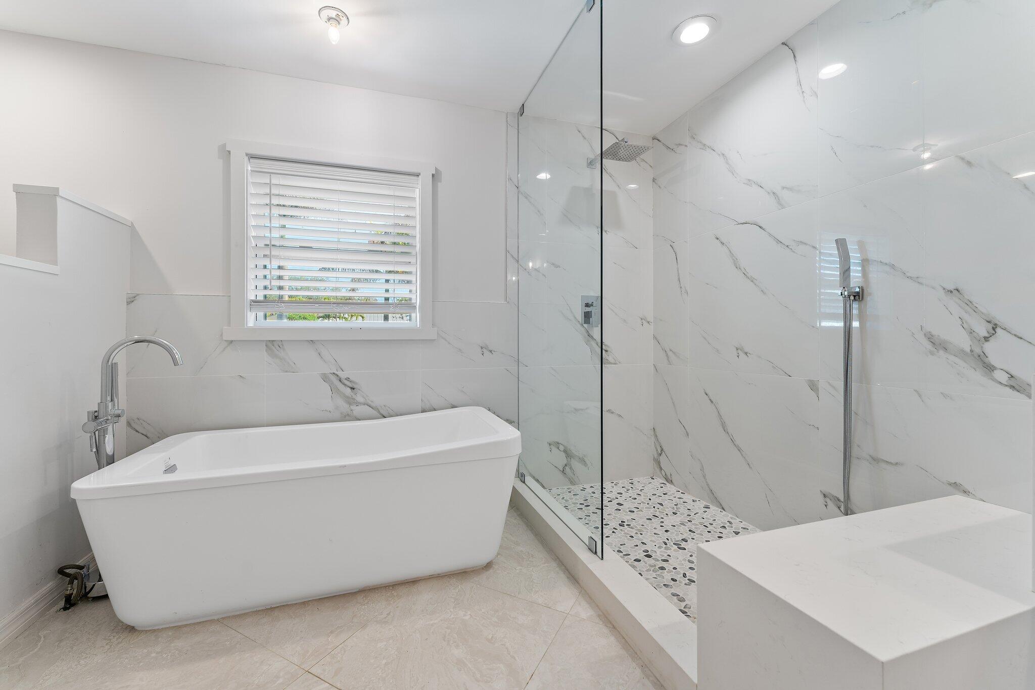 5883 Set N Sun Jupiter, FL 33458