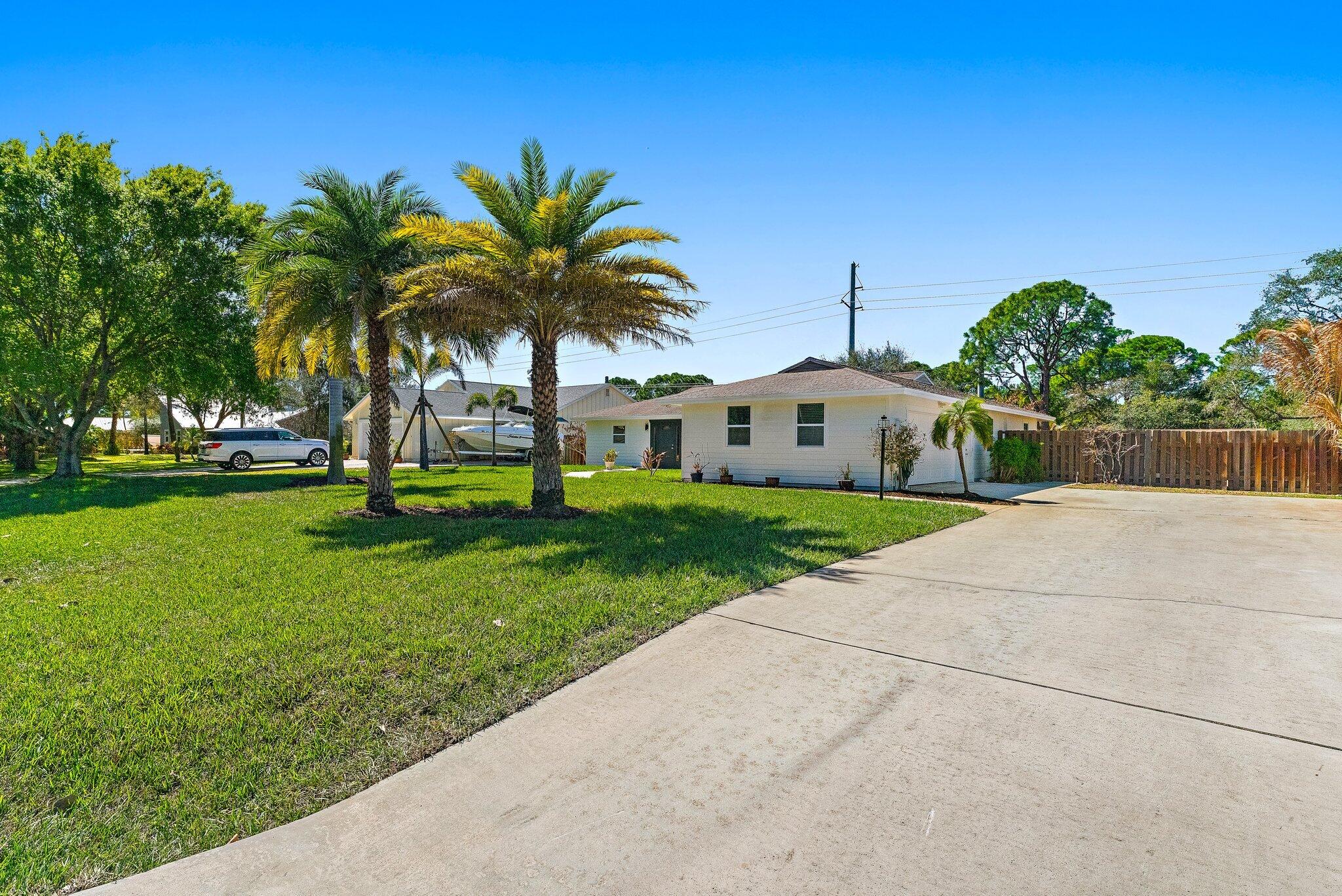 5883 Set N Sun Jupiter, FL 33458