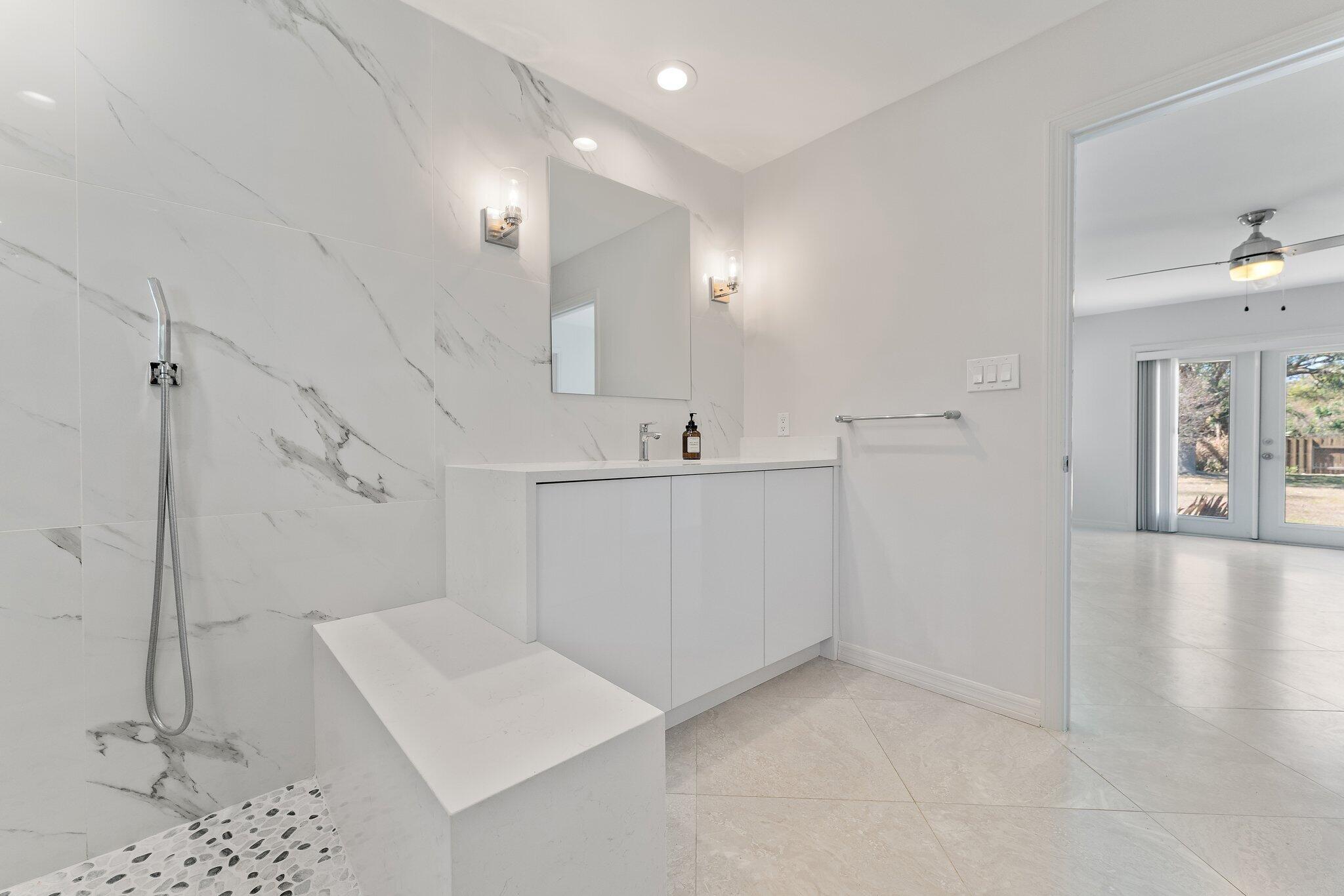 5883 Set N Sun Jupiter, FL 33458