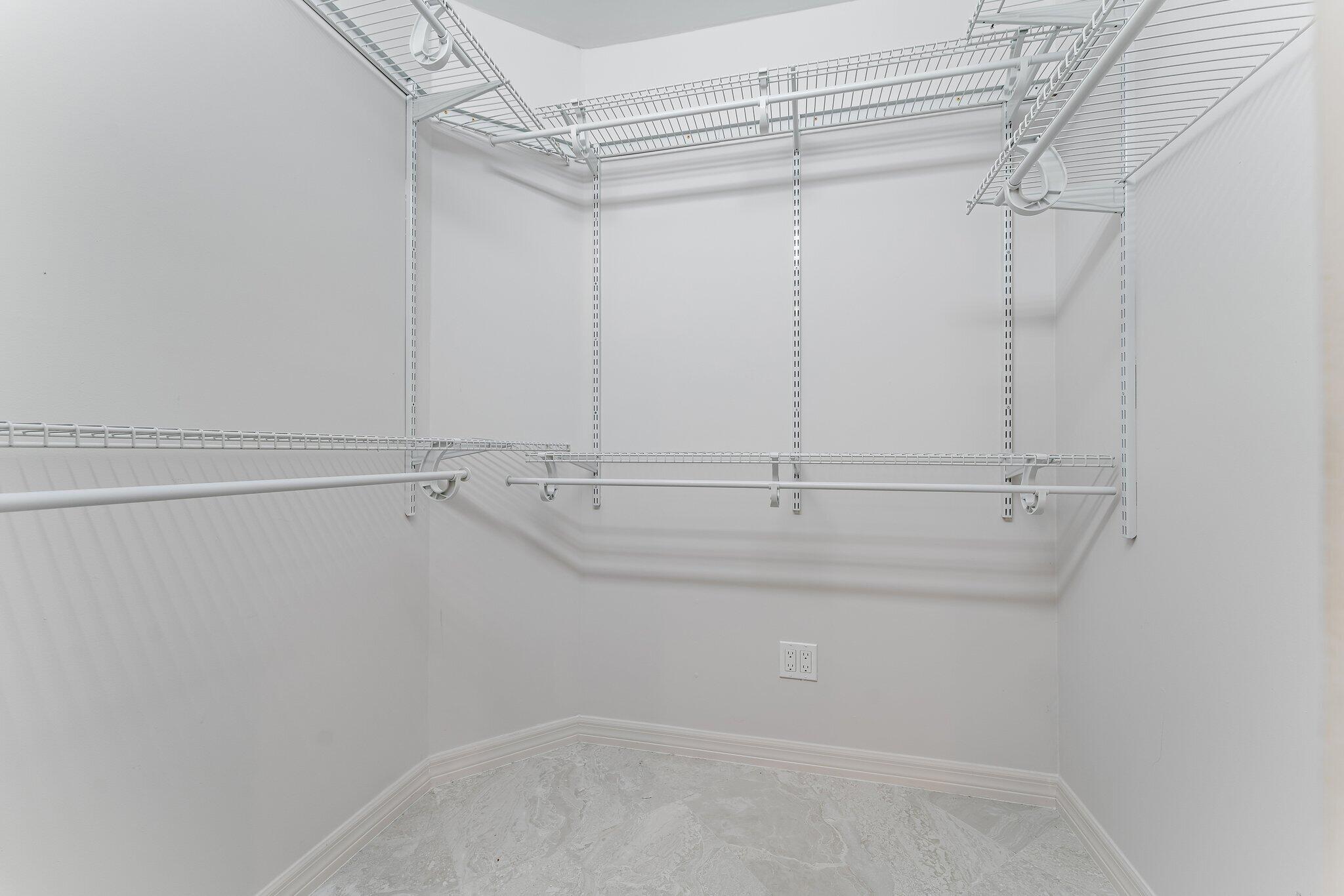 5883 Set N Sun Jupiter, FL 33458