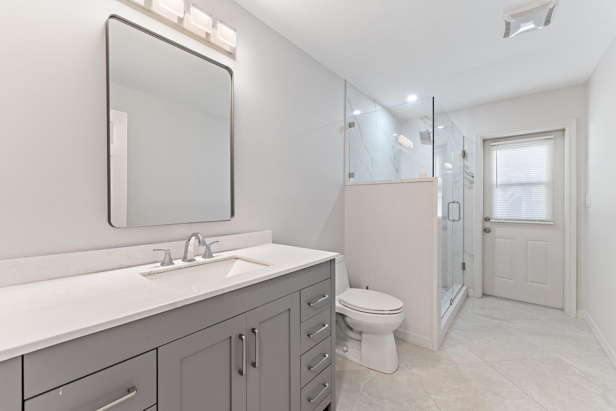 5883 Set N Sun Jupiter, FL 33458