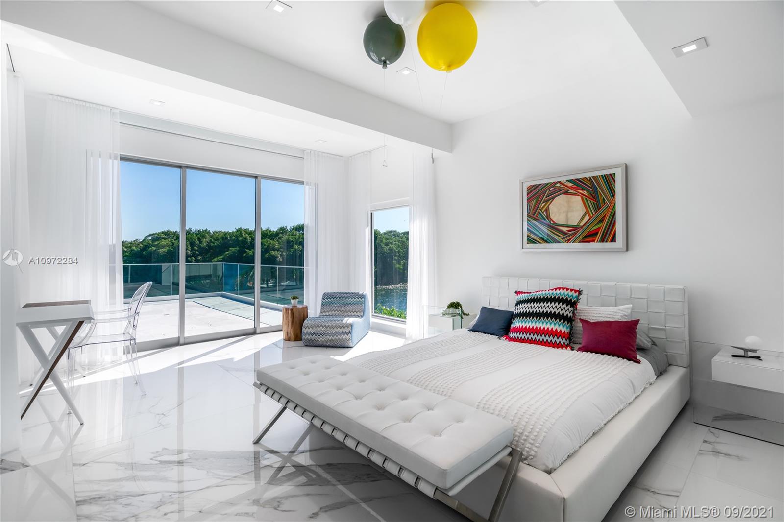 6946 Sunrise Ct Coral Gables, FL 33133