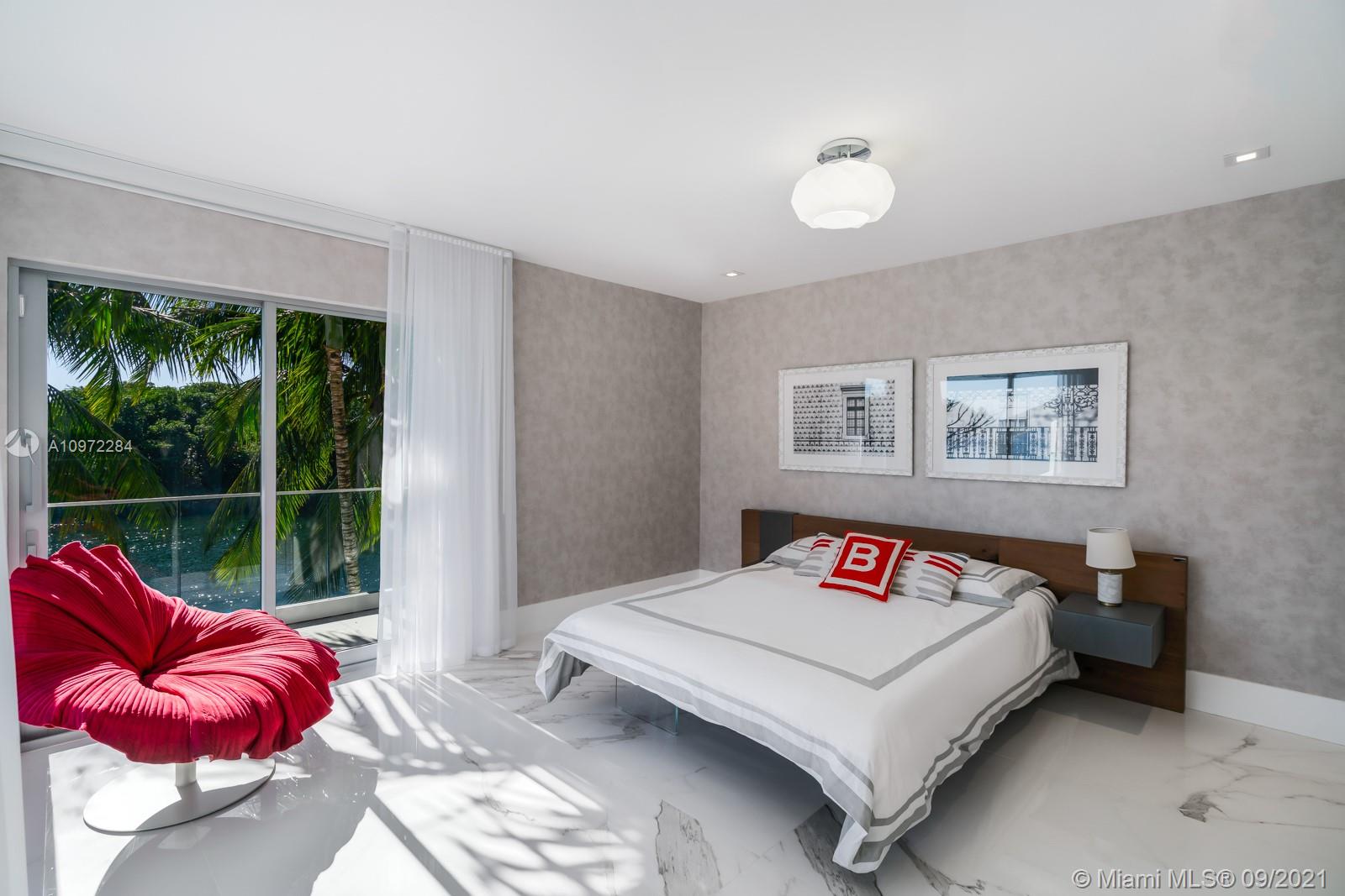 6946 Sunrise Ct Coral Gables, FL 33133