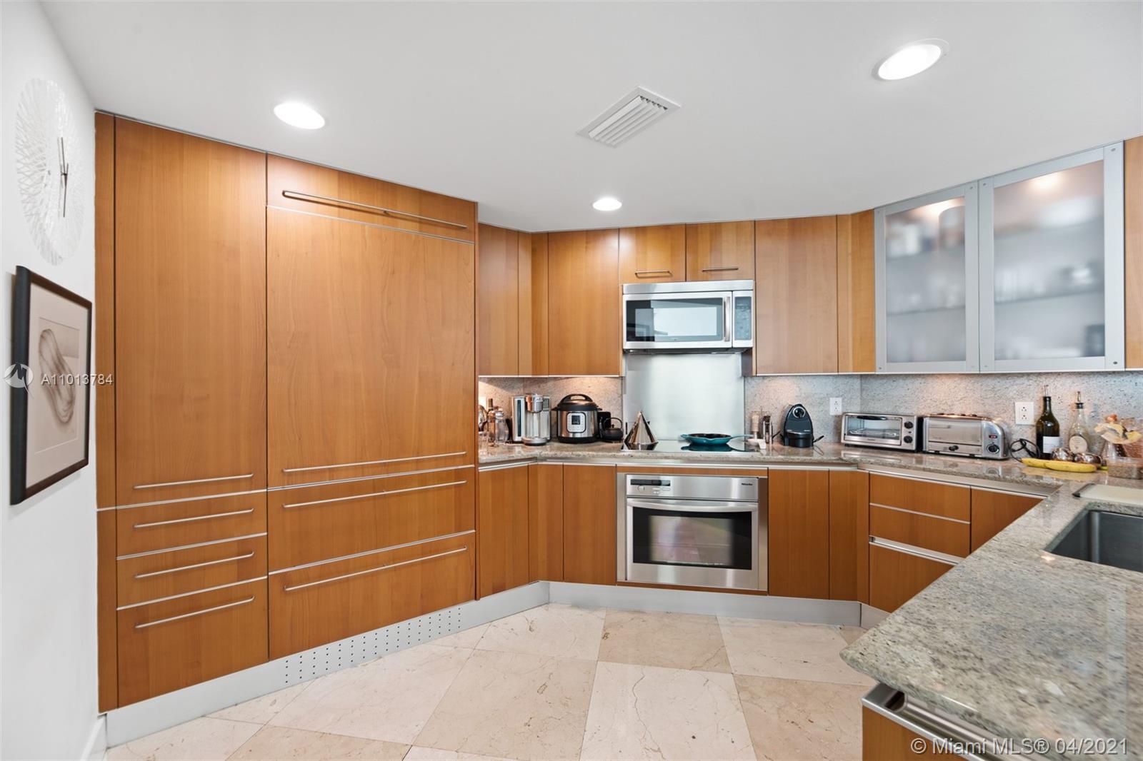 2627 S Bayshore Dr #1705 Coconut Grove, FL 33133