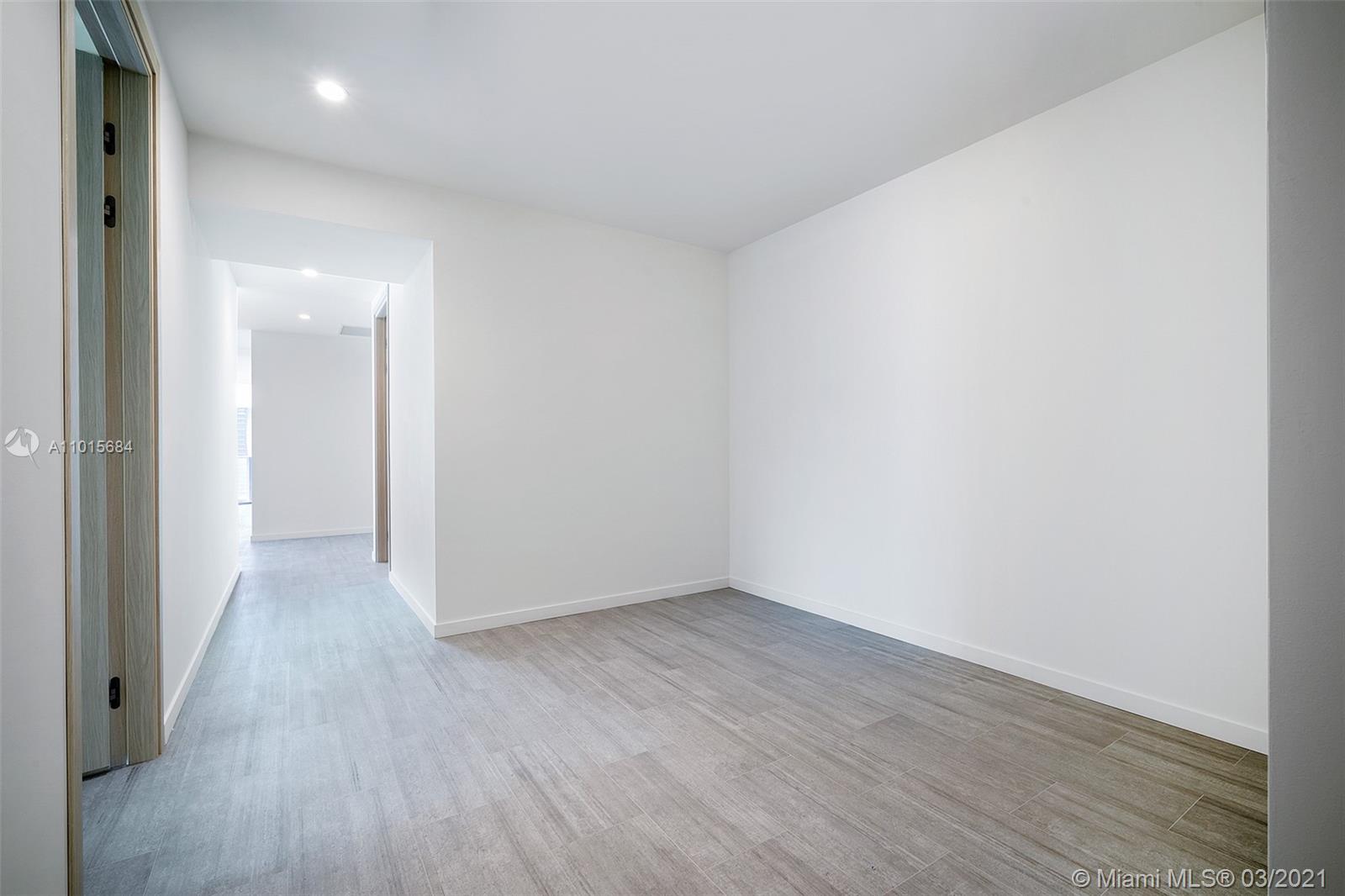 1000 Brickell Plz #PH5101 Miami, FL 33131