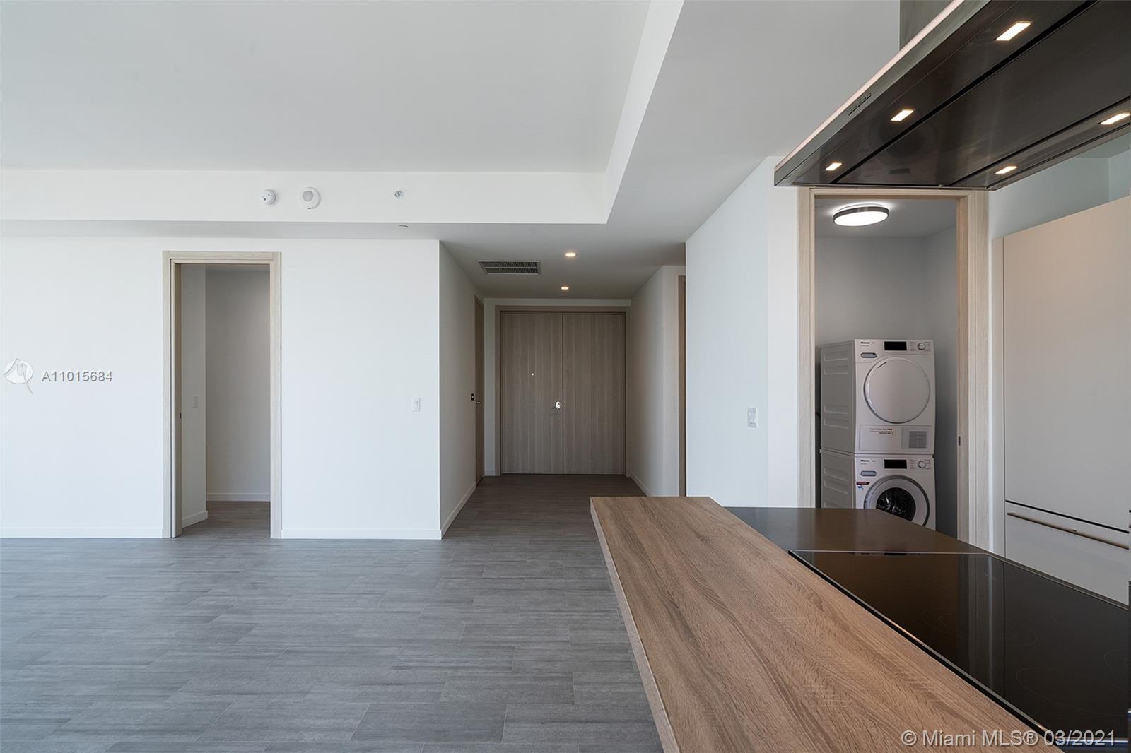 1000 Brickell Plz #PH5101 Miami, FL 33131