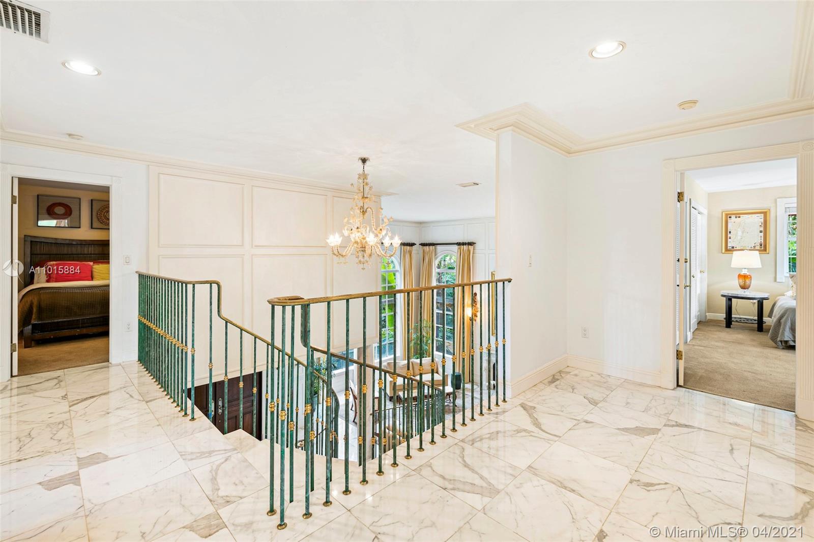 9990 Old Cutler Rd Coral Gables, FL 33156