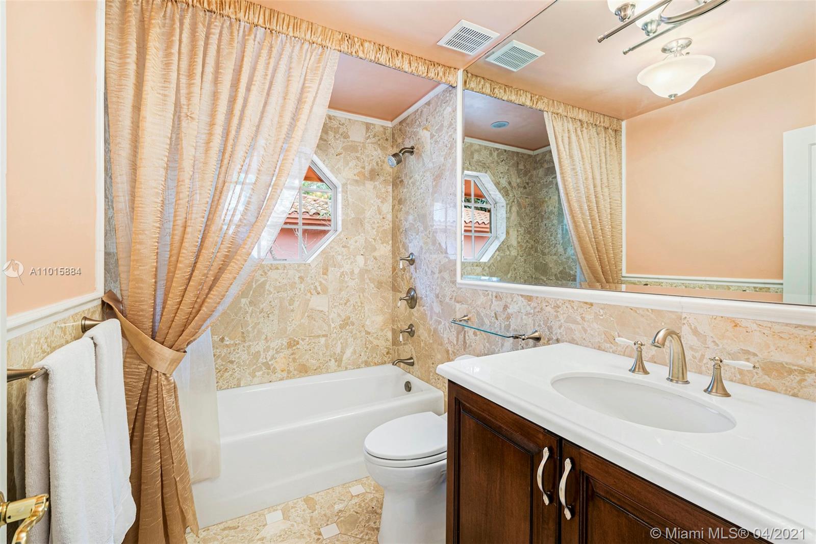 9990 Old Cutler Rd Coral Gables, FL 33156