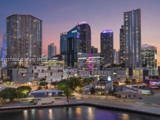 88 SW 7th St #1610