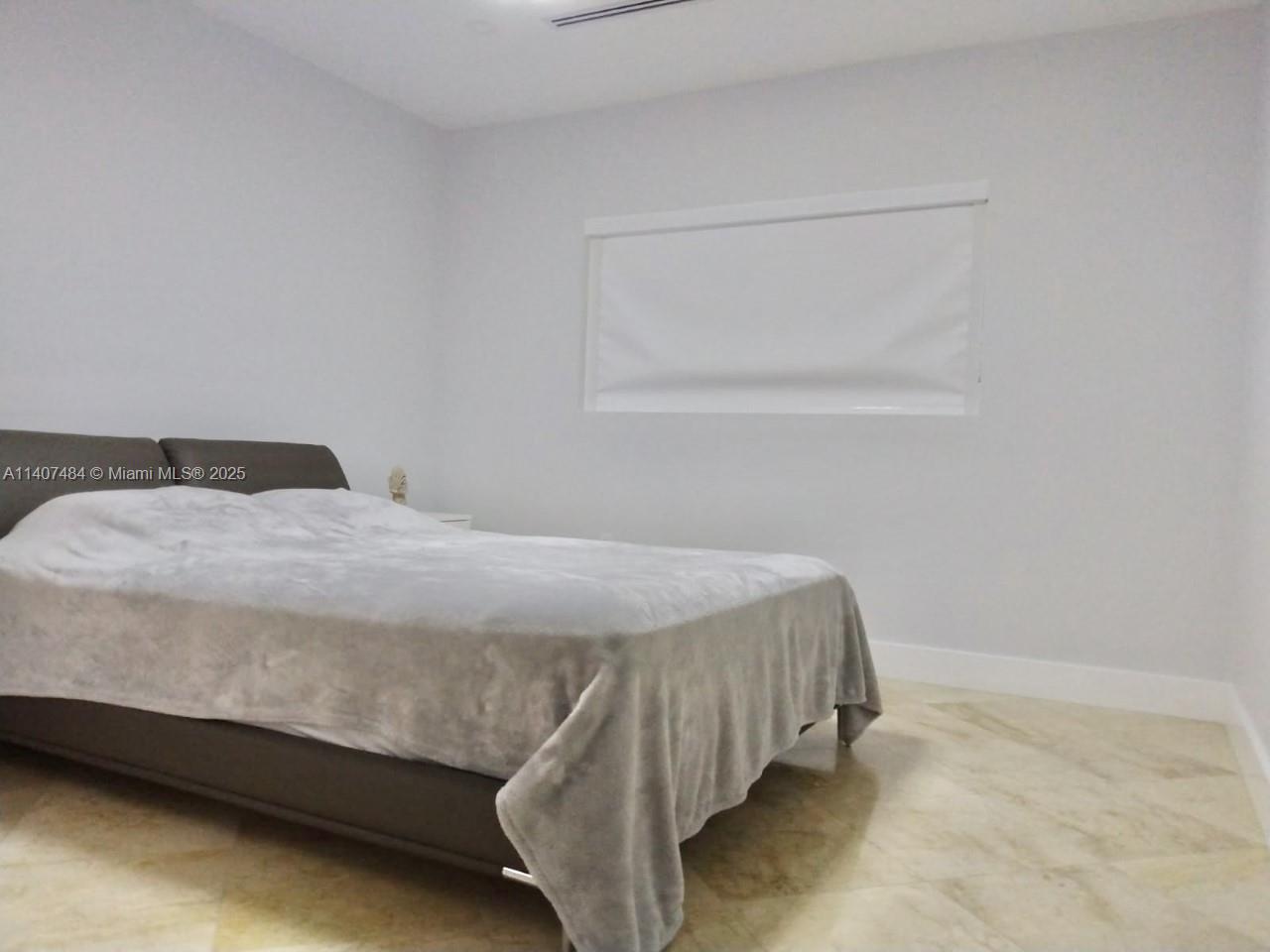 13240 Ortega Ln North Miami, FL 33181