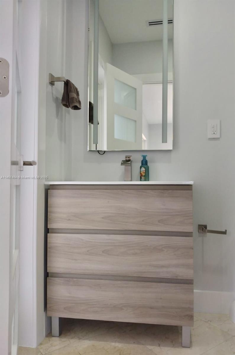 13240 Ortega Ln North Miami, FL 33181