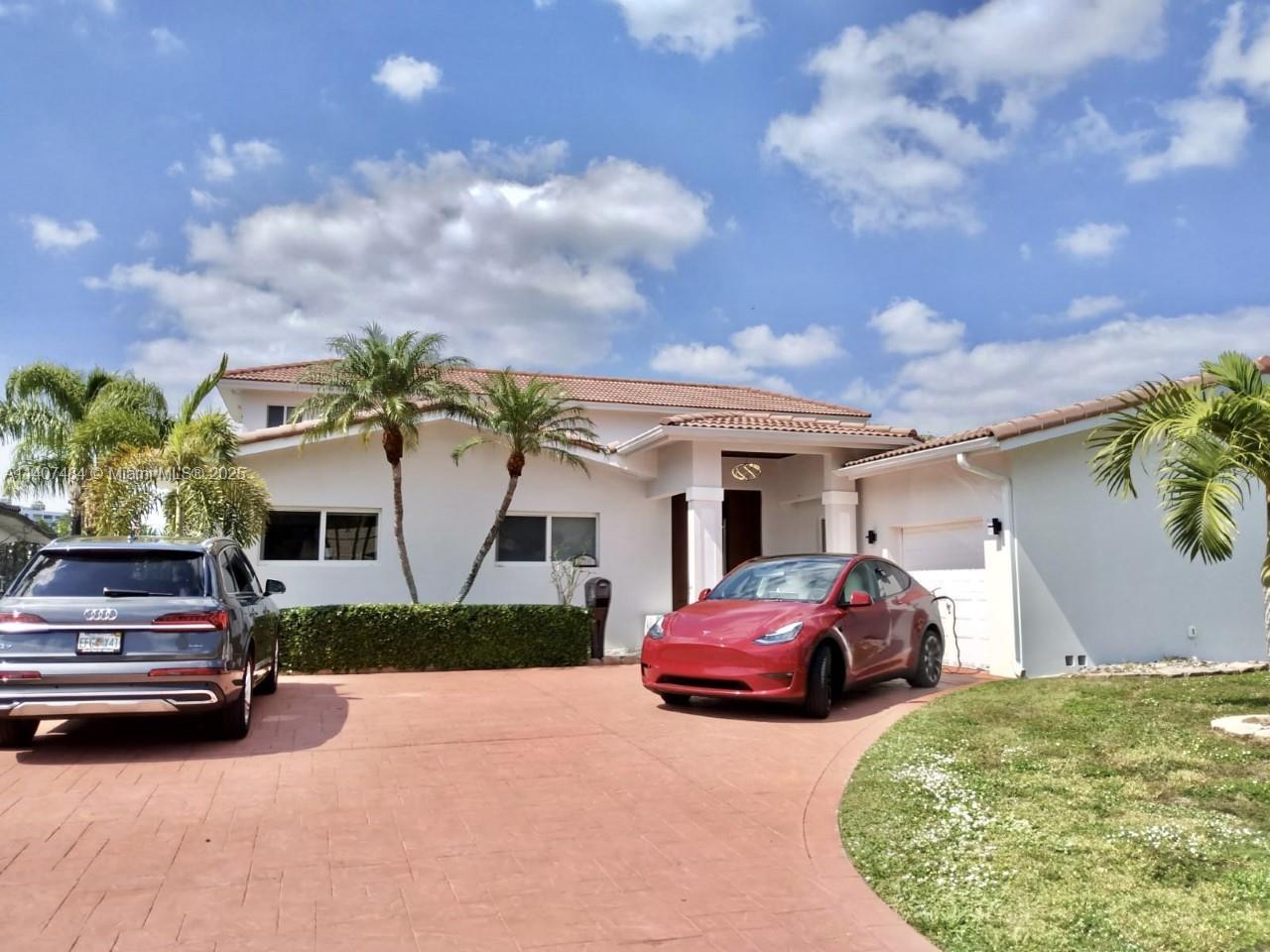 13240 Ortega Ln North Miami, FL 33181