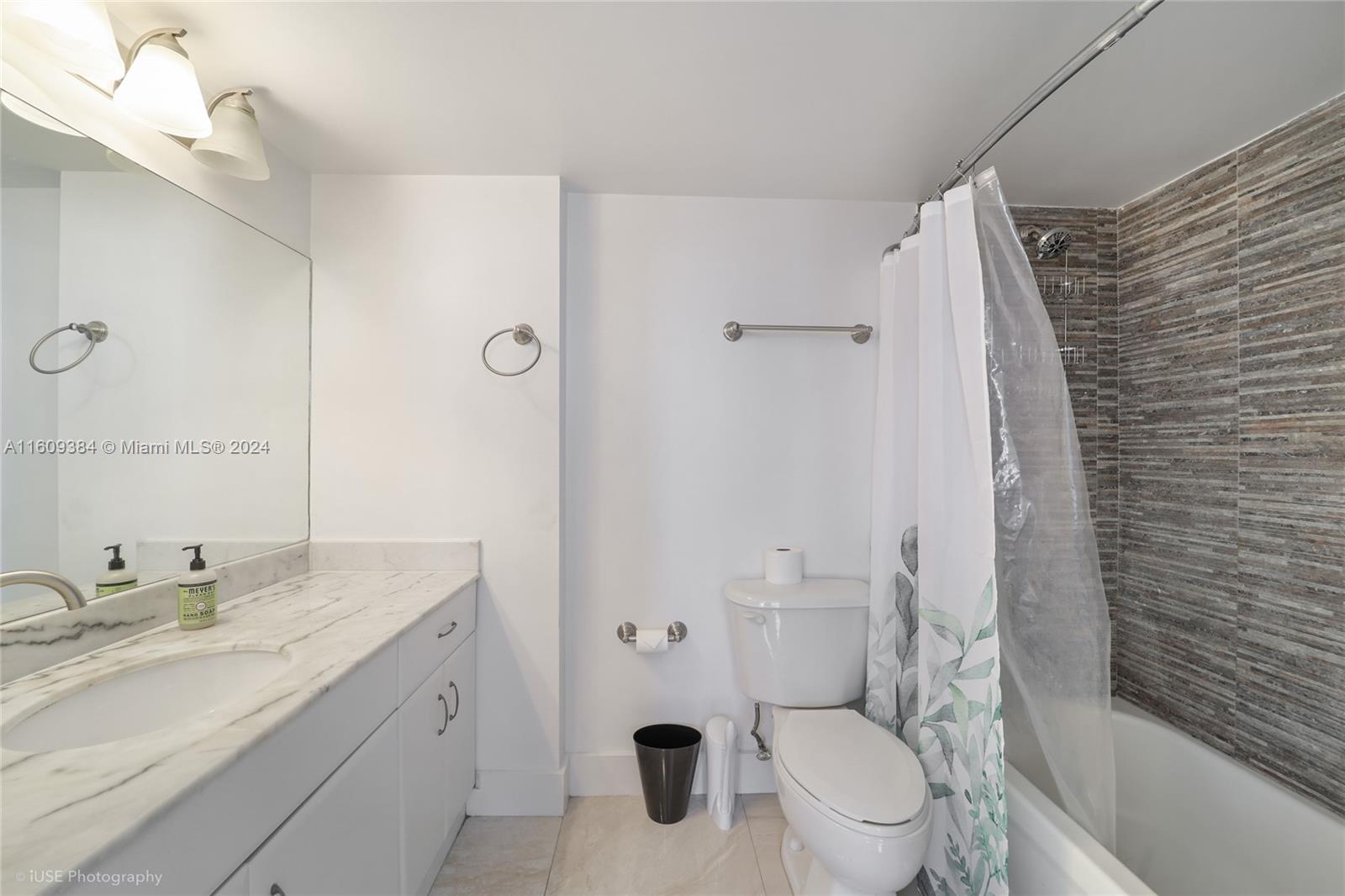 image The Club at Brickell Bay15