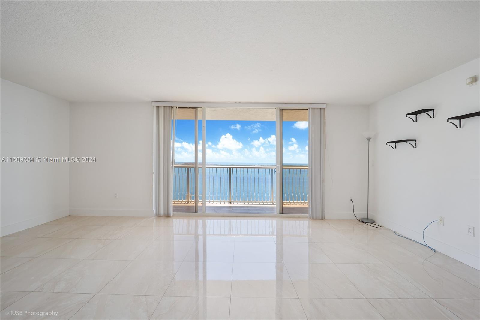 image The Club at Brickell Bay2