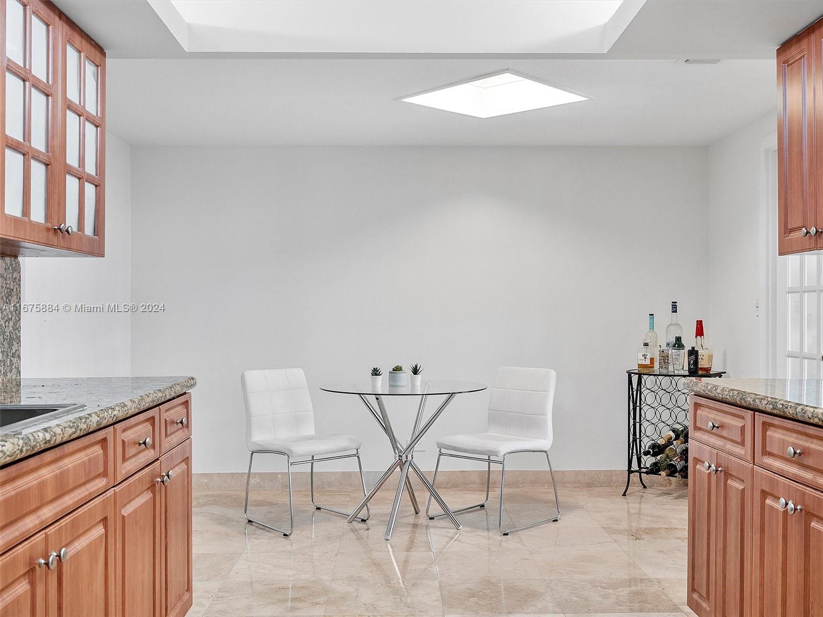 image CRICKET CLUB CONDO9