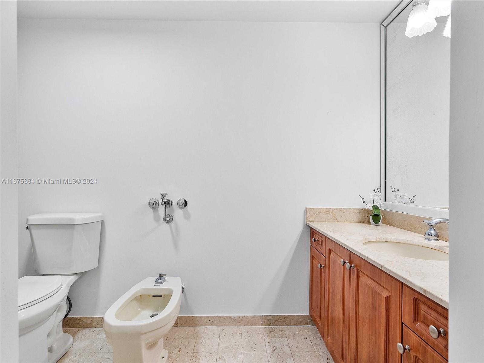 image CRICKET CLUB CONDO18