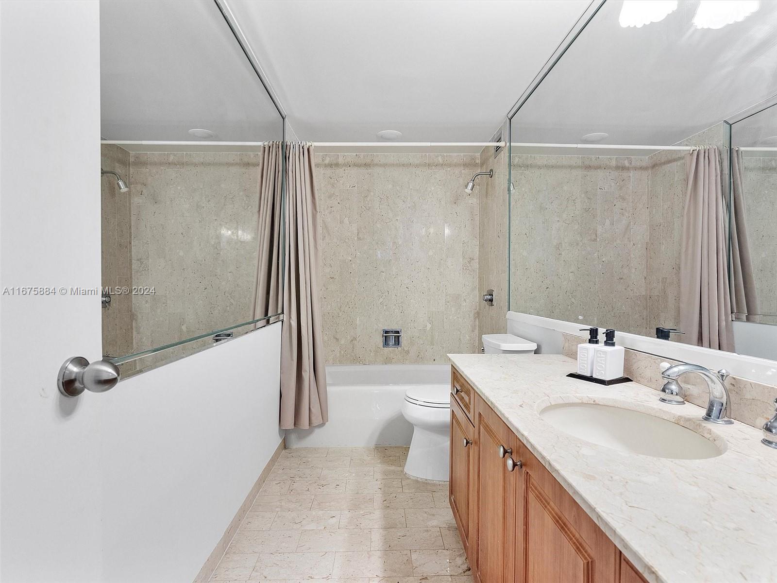 image CRICKET CLUB CONDO28