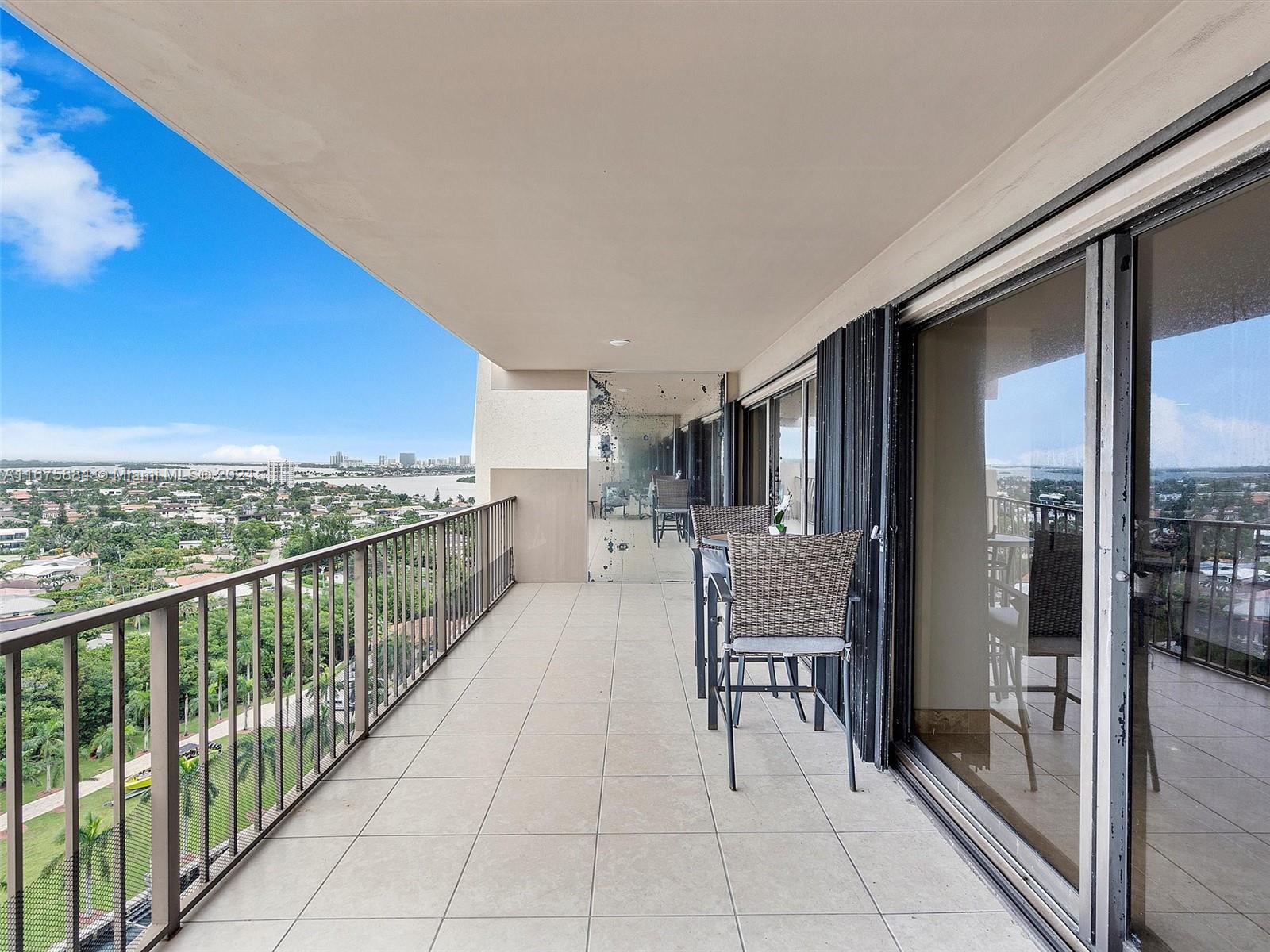 image CRICKET CLUB CONDO34