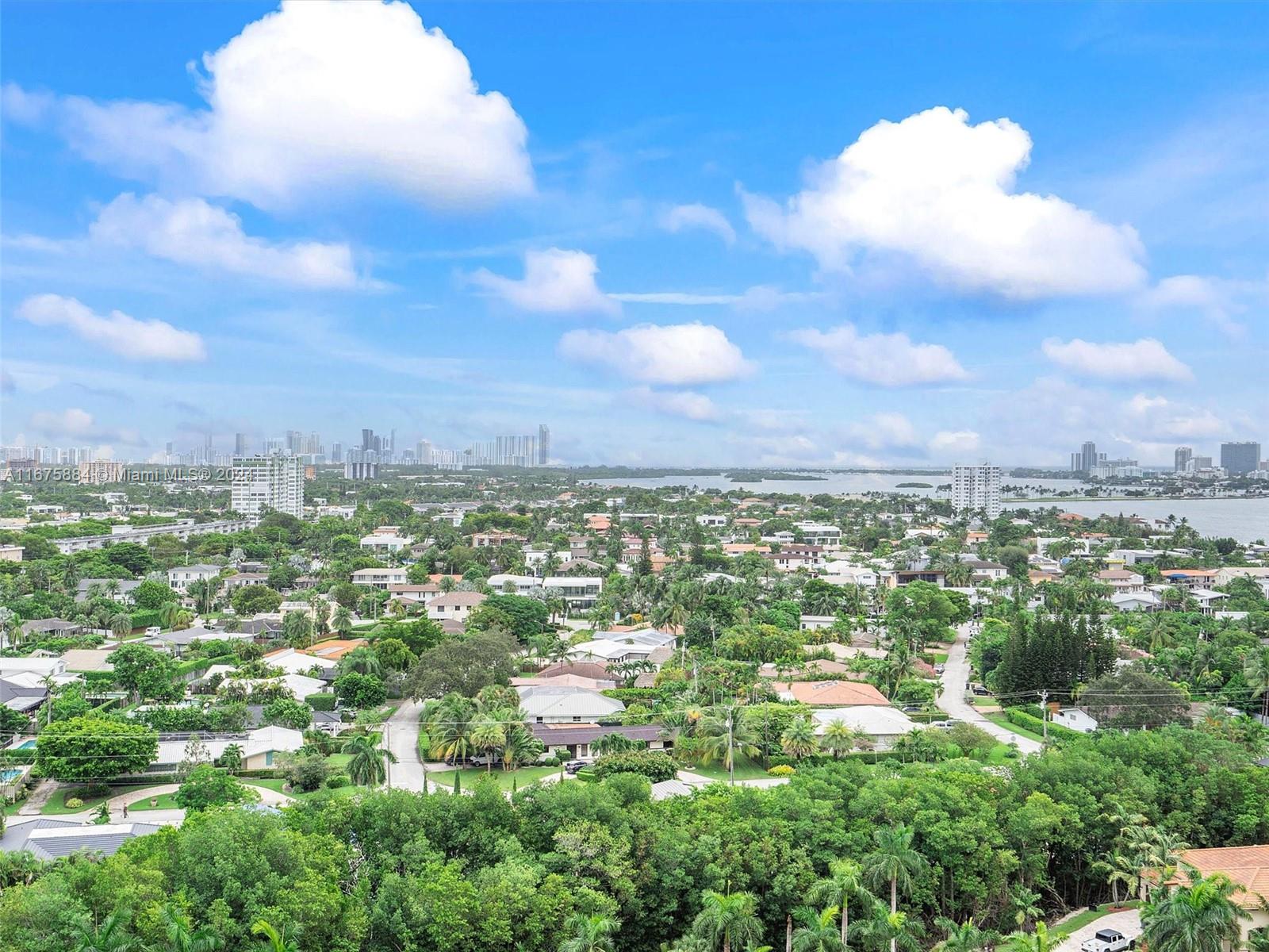 image CRICKET CLUB CONDO37