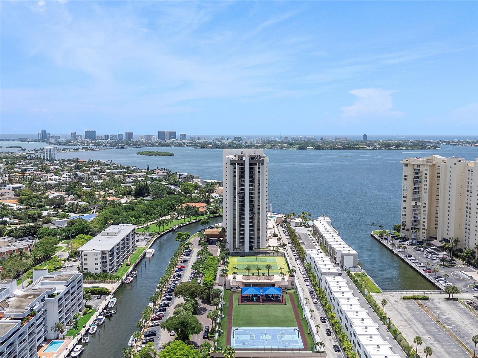 image CRICKET CLUB CONDO47