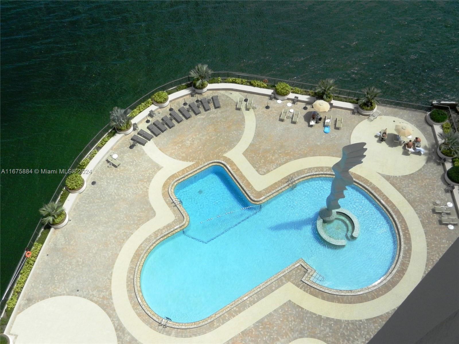 image CRICKET CLUB CONDO55